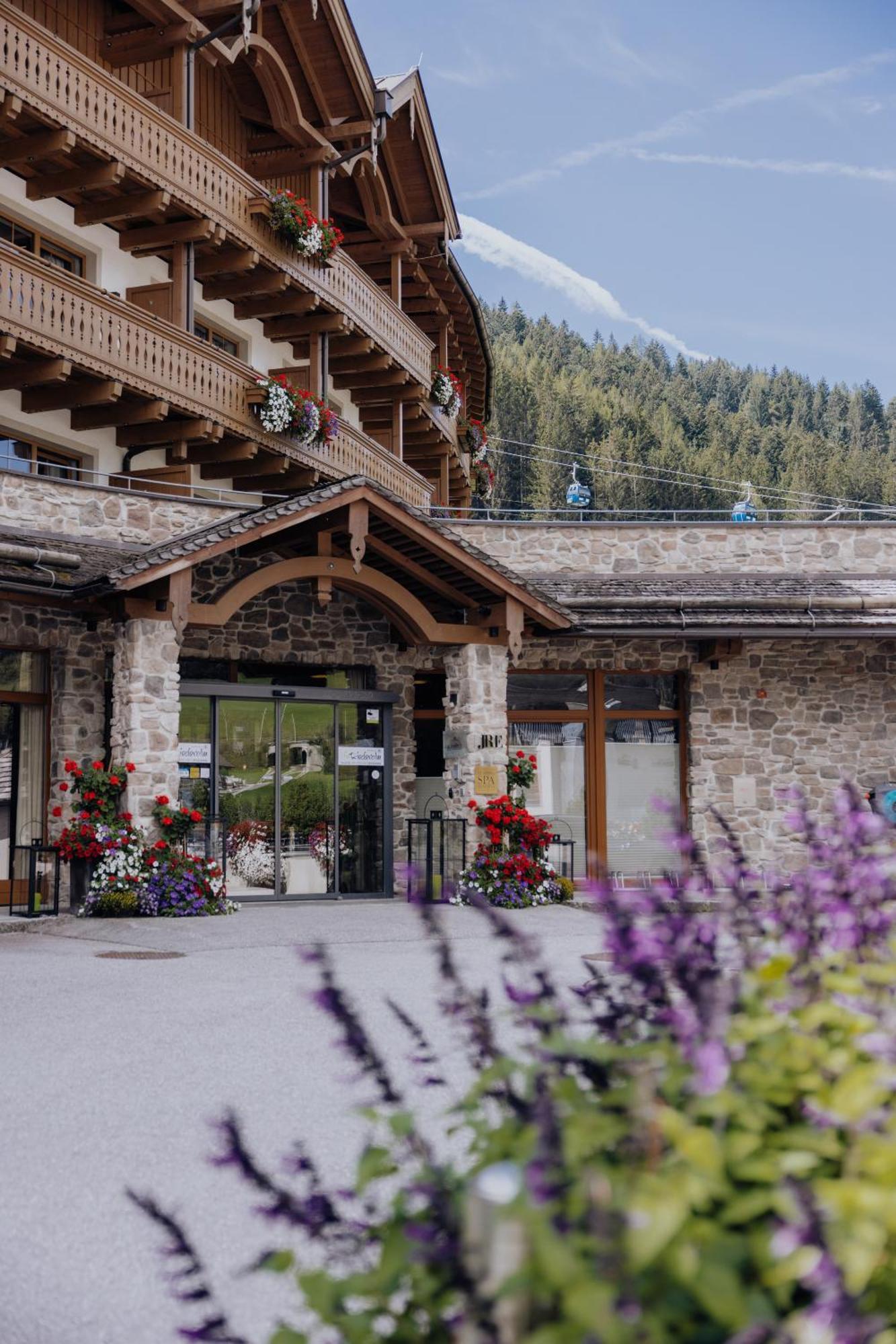 Hotel Riederalm ลีโอกัง ภายนอก รูปภาพ